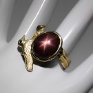 14 ct. stjerne rubin unika ring.