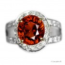 4,42 ct. intens Garnet & diamantring